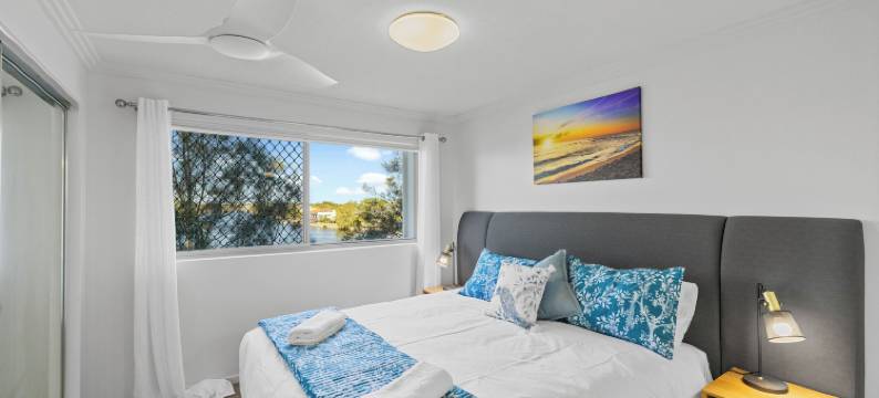 半岛上的布罗德沃特和咸水(Broadwater on the Peninsula)图片