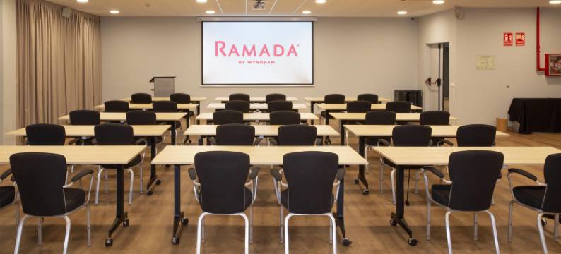 格塔菲温德姆华美达酒店(Ramada by Wyndham Getafe)图片