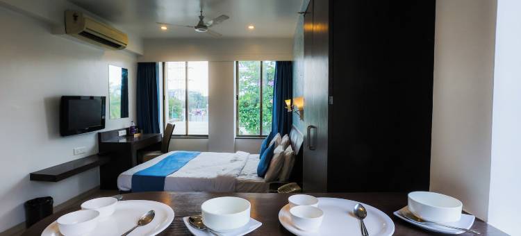 纸牌酒店(Hotel Solitaire)图片