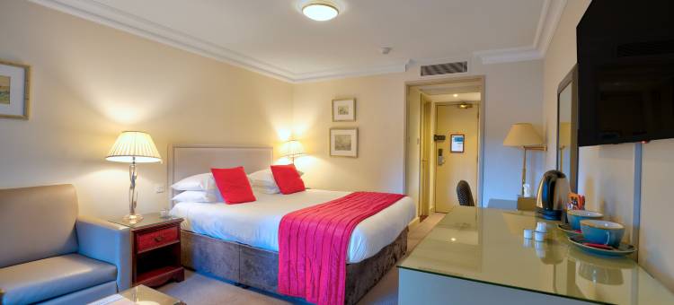 伯福德桥酒店的星期天博克斯希尔(Sunday Box Hill Burford Bridge Hotel)图片