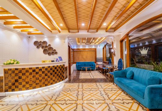 Crown Valley Thekkady Hotel Overview