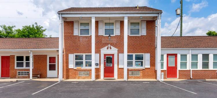 伍德斯托克伊克诺旅馆 - 雪伦多亚河谷 I-81(Econo Lodge Woodstock - Shenandoah Valley I-81)图片