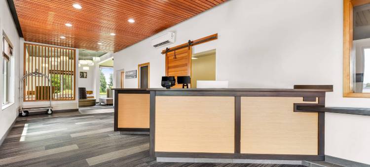 克拉克默斯 - 波特兰凯艺套房酒店(Quality Inn & Suites Clackamas - Portland)图片
