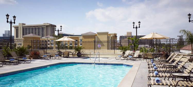 阿纳海姆会议中心逸林套房酒店(DoubleTree Suites by Hilton Anaheim Resort/Convention Center)图片