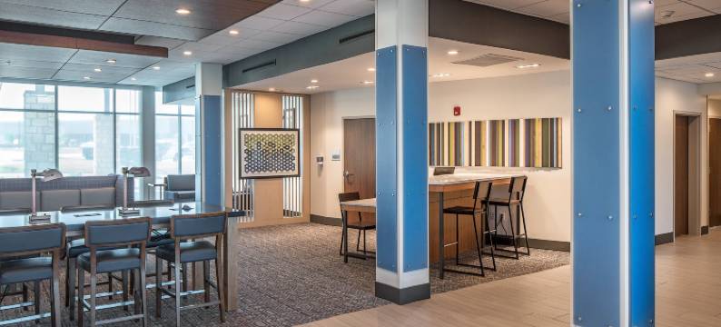 西奥马哈-埃尔克霍恩洲际智选假日套房酒店(Holiday Inn Express & Suites WEST OMAHA - ELKHORN by IHG)图片