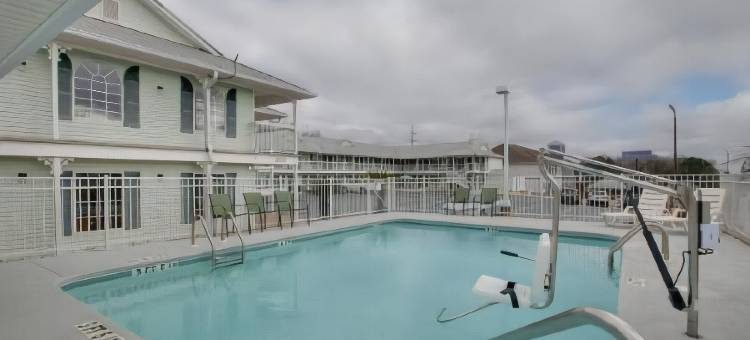 基韦斯特酒店 - 米尔布鲁克(Key West Inn - Millbrook)图片