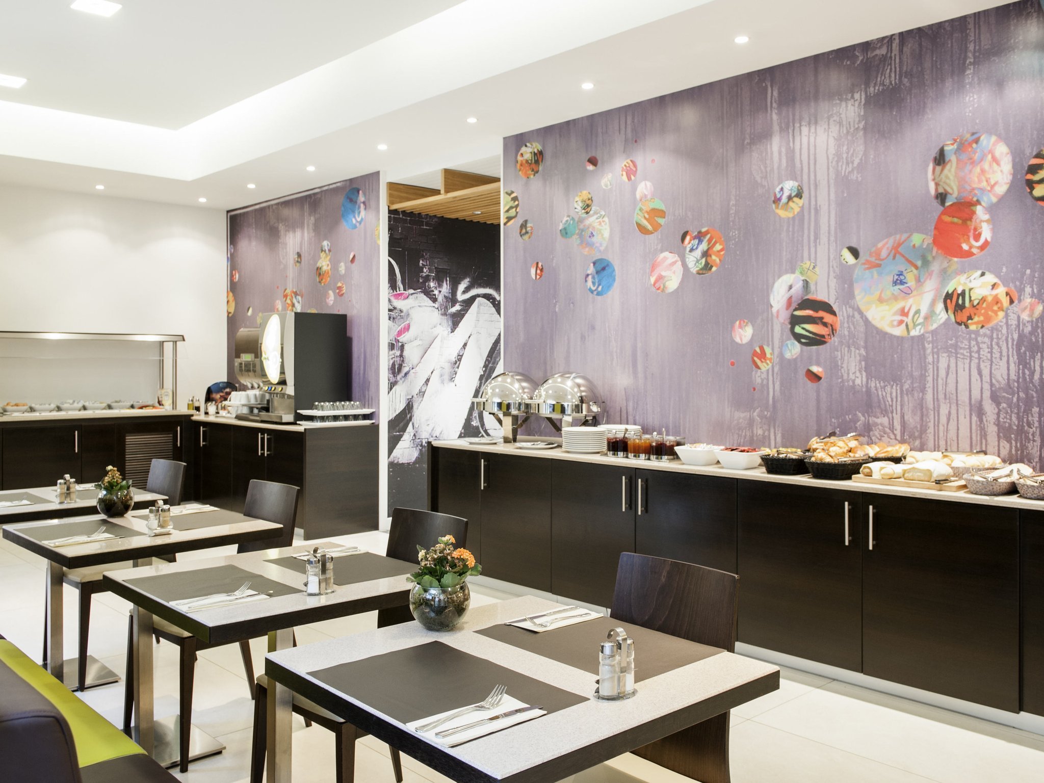 Novotel Brussels Centre Midi Station Over view