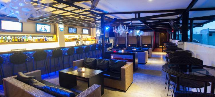 L广场酒店(L Square Hotel)图片