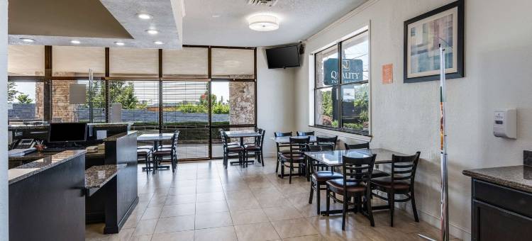 温泉城 - 汉密尔顿湖凯艺套房酒店(Quality Inn & Suites Hot Springs - Lake Hamilton)图片