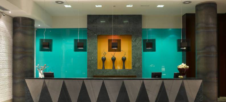 马西亚阿尔罕布拉皇宫酒店(Hotel Macià Real de La Alhambra)图片