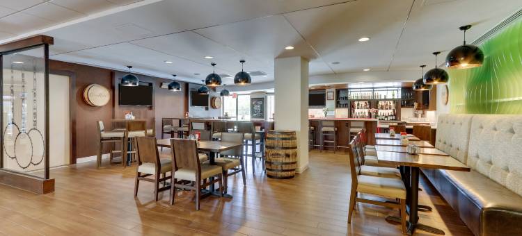 富兰克林假日酒店 - 冷泉(Holiday Inn Franklin - Cool Springs)图片