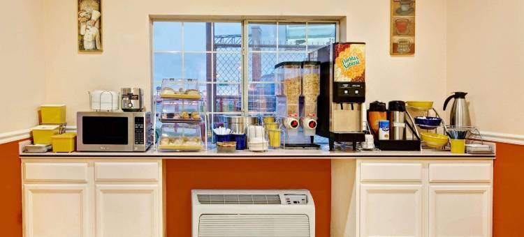 圣安东尼奥机场戴斯酒店(Days Inn by Wyndham San Antonio Airport)图片