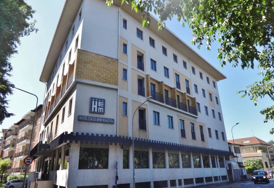 Hotel Excelsior Magenta Hotel Overview