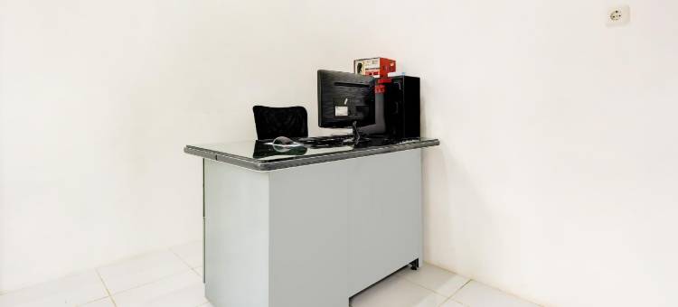 OYO 3929 8安高马斯酒店(RedDoorz at Jalan Bangau Palembang)图片