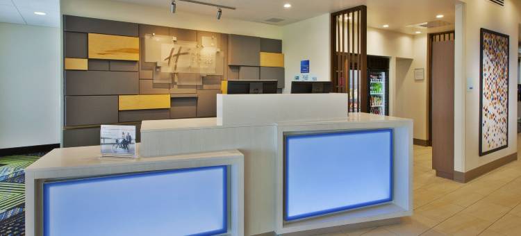 南希尔智选假日套房酒店(Holiday Inn Express & Suites South Hill)图片