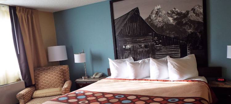 卡斯帕东-埃文斯维尔温德姆速8酒店(Super 8 by Wyndham Casper East/Evansville)图片