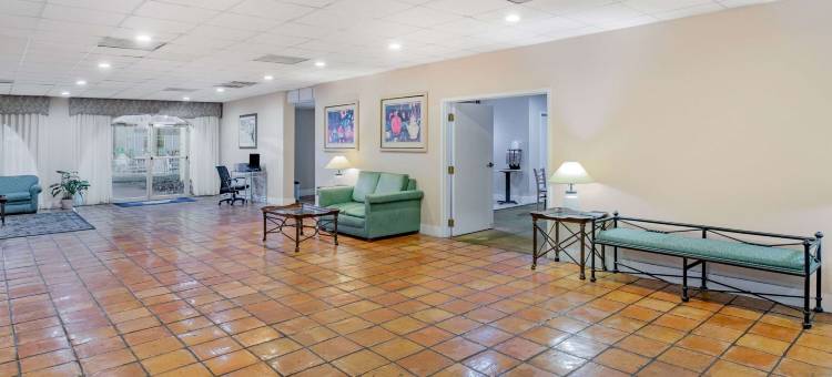 德里奥戴斯酒店(Days Inn by Wyndham Del Rio)图片