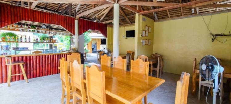锡基霍尔庄园复刻禅室基础酒店(Zen Rooms Basic Replica Manor Siquijor)图片