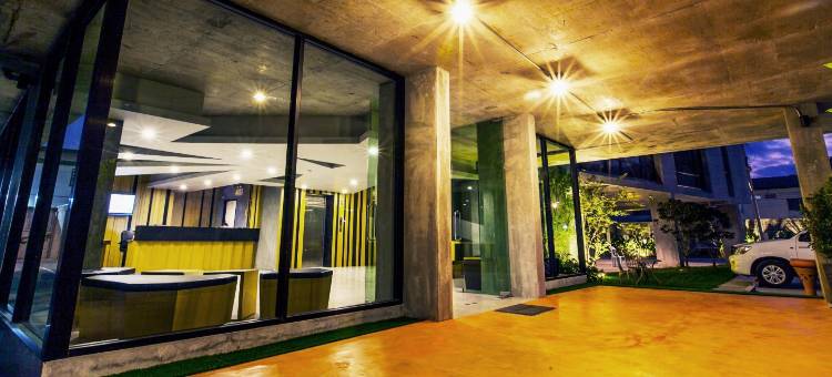 B2普吉岛精品经济酒店(B2 Phuket Boutique & Budget Hotel)图片