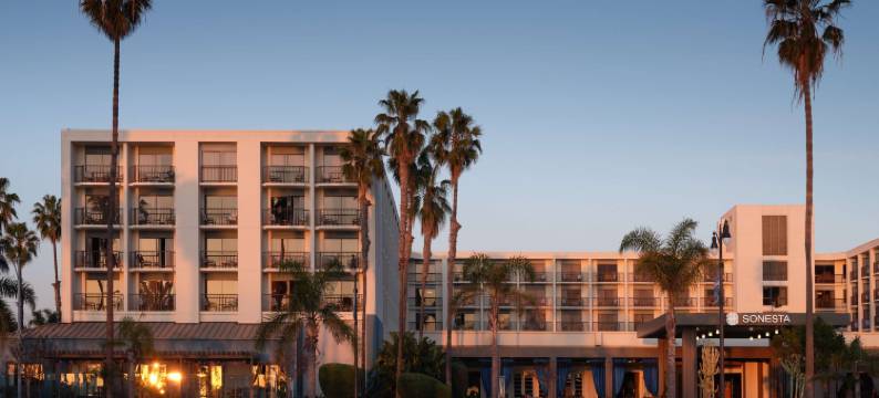 雷东多比奇海滩和码头索内斯塔酒店(Sonesta Redondo Beach and Marina)图片