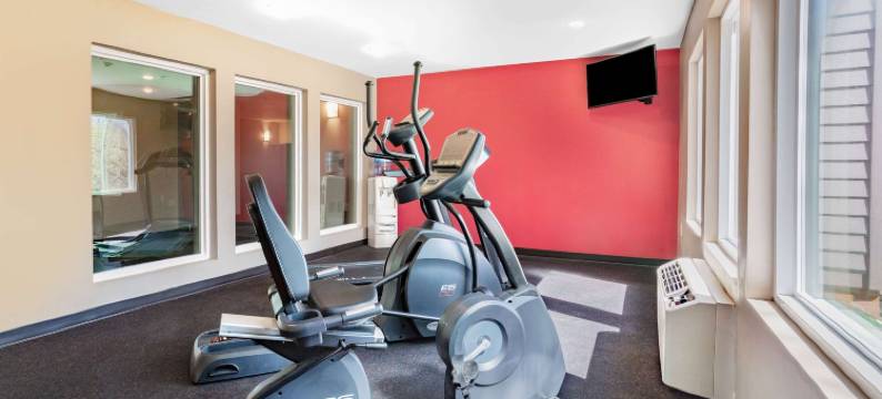 亨德森维尔温德姆华美达酒店(Ramada by Wyndham Hendersonville)图片