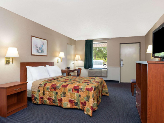 伊丽莎白镇骑士酒店