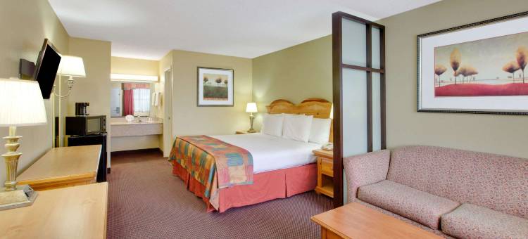 特勒尔温德姆呗盟酒店(Baymont by Wyndham Terrell)图片