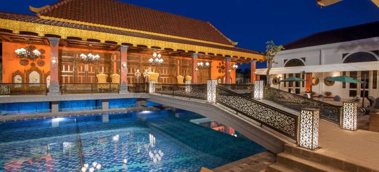 梭罗华美达套房酒店(Ramada Suites by Wyndham Solo)图片