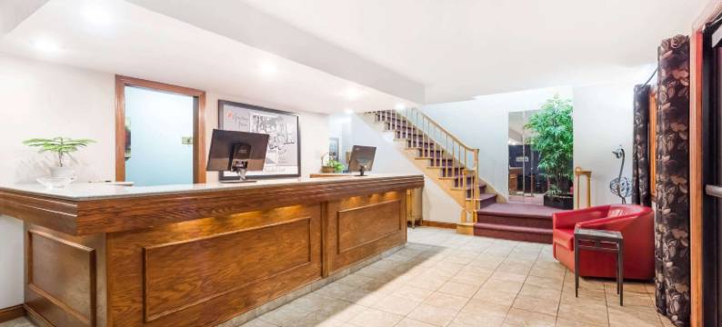 普拉特维尔速8酒店(Super 8 by Wyndham Platteville)图片