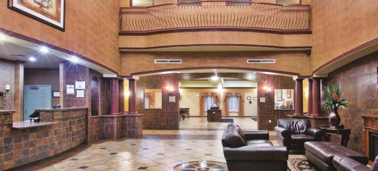 谢茨拉昆塔温德姆套房酒店(La Quinta Inn & Suites by Wyndham Schertz)图片