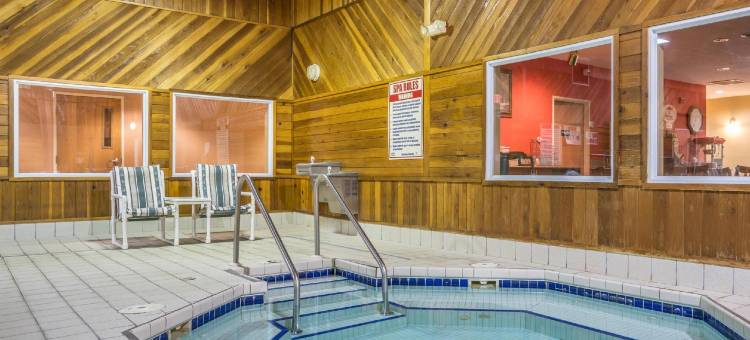 奥塞多威斯康星速8酒店(Super 8 by Wyndham Osseo WI)图片