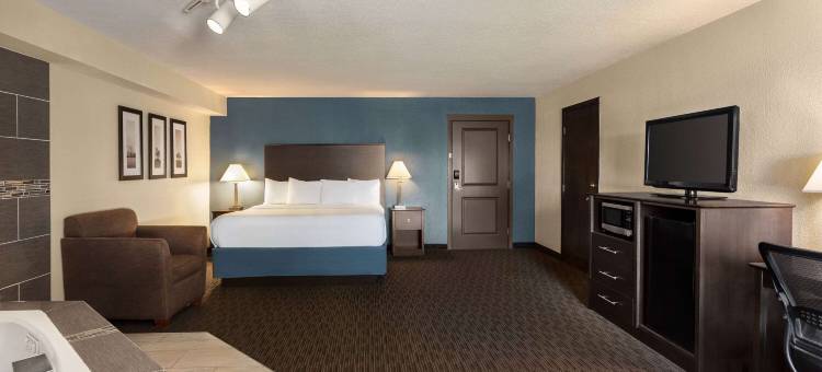 拉克罗斯河滨美吟温德姆酒店及会议中心(AmericInn by Wyndham la Crosse Riverfront Conference Center)图片