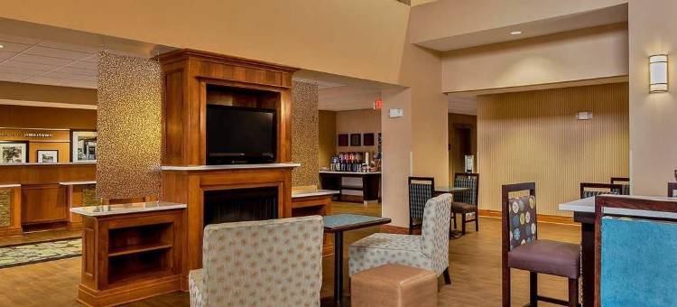 詹姆斯敦欢朋酒店及套房(Hampton Inn & Suites Jamestown)图片