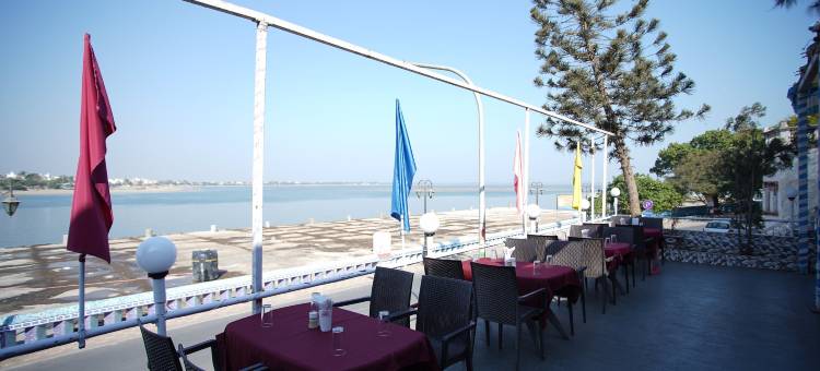 阿帕纳酒店(Apana Hotel)图片