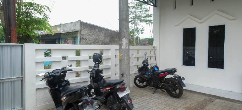 RedDoorz Near Terminal Bus Purwokerto图片