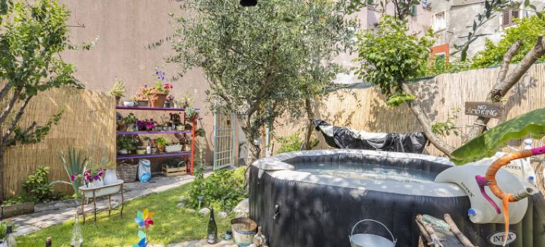 Sky Room Carrara Hydromassage with Parking图片