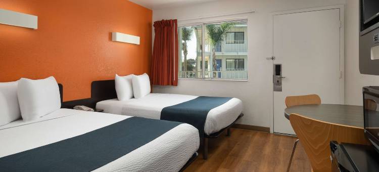 卡宾特里拉北部圣芭芭拉6号汽车旅馆(Motel 6 Carpinteria, CA - Santa Barbara - North)图片