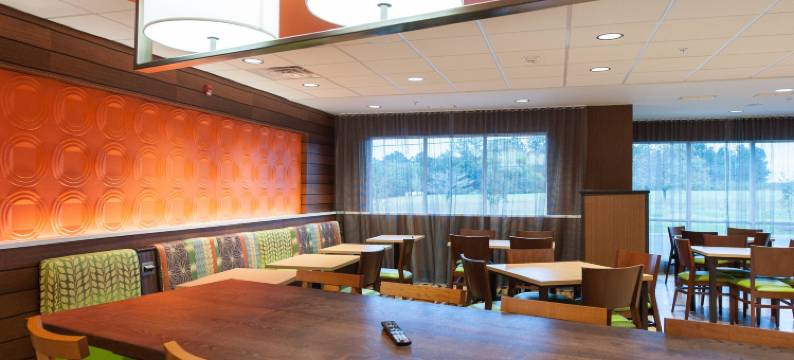 恩特普赖斯万枫酒店及套房(Fairfield Inn & Suites Enterprise)图片