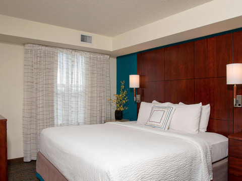 托莱多托莱多Residence Inn 酒店