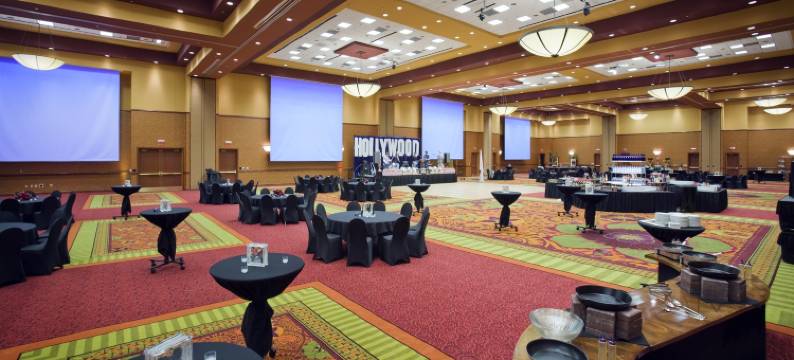 东皮奥里亚滨河希尔顿安泊酒店(Embassy Suites by Hilton East Peoria Riverfront Hotel & Conference Center)图片