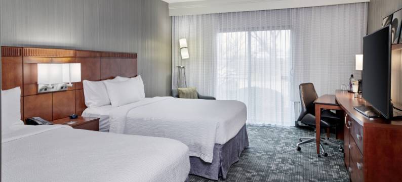 芝加哥-奥克布鲁克特莱斯露台万怡酒店(Courtyard Chicago Oakbrook Terrace)图片