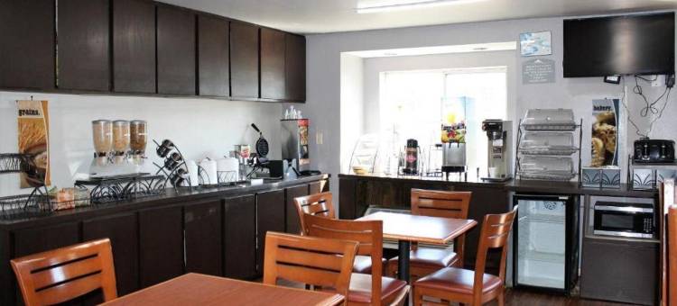 亚特兰大机场温德姆麦客达套房酒店(Microtel Inn & Suites by Wyndham Atlanta Airport)图片