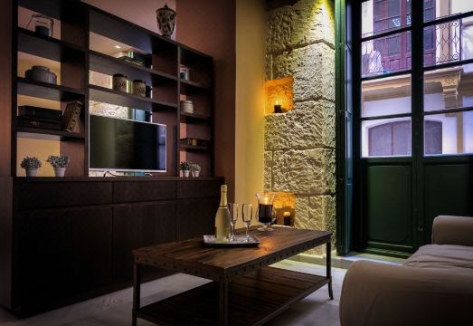 Luces de Catedral Hotel Overview