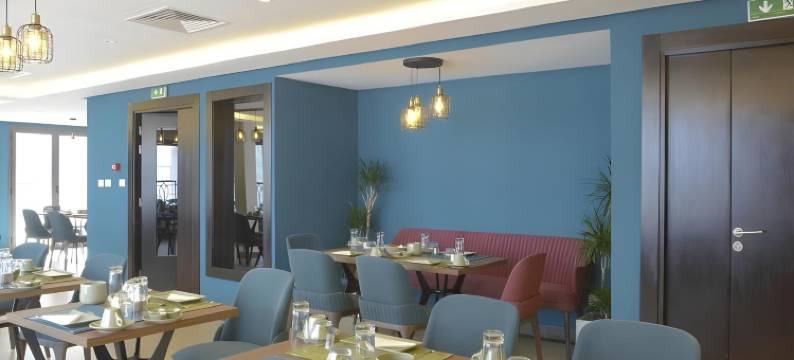 麦亚酒店套房(Maia Hotel Suites)图片