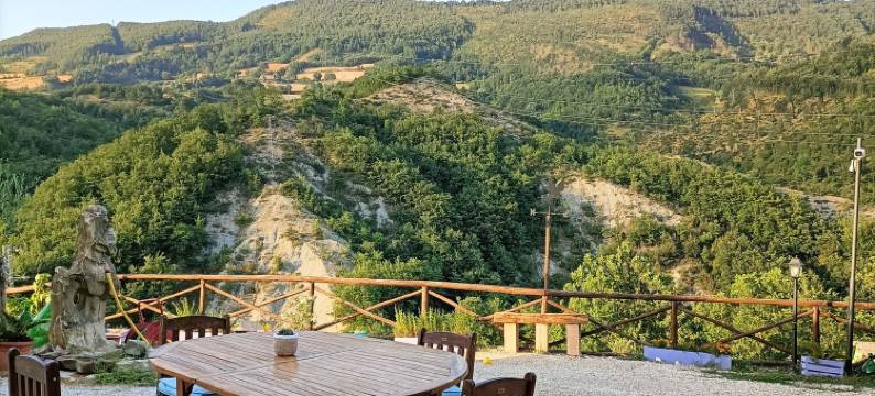 卡萨莱卡兰奇古比奥(Casale I Calanchi Gubbio)图片