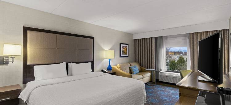 希尔顿欢朋酒店-布卢明顿(Hampton Inn Bloomington)图片