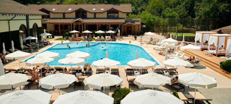 Complex Turistic Codru 科德鲁旅游综合体(Complex Turistic Codru)图片