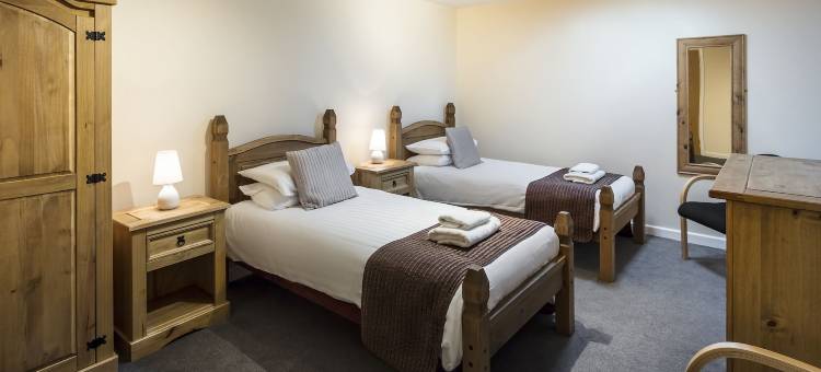 罗伊顿海滨乡村酒店(Roydon Marina Village Hotel)图片
