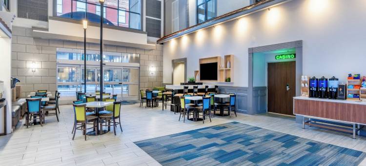 智选假日套房酒店戴德伍德，砂金娱乐场(Holiday Inn Express & Suites Deadwood-Gold Dust Casino)图片