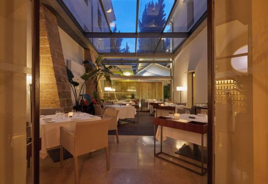 Mr & MRS Smith Convent de La MISSIÓ Hotel Overview